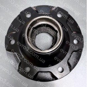 Ступиця передня Mitsubishi Canter FE659, FE85P